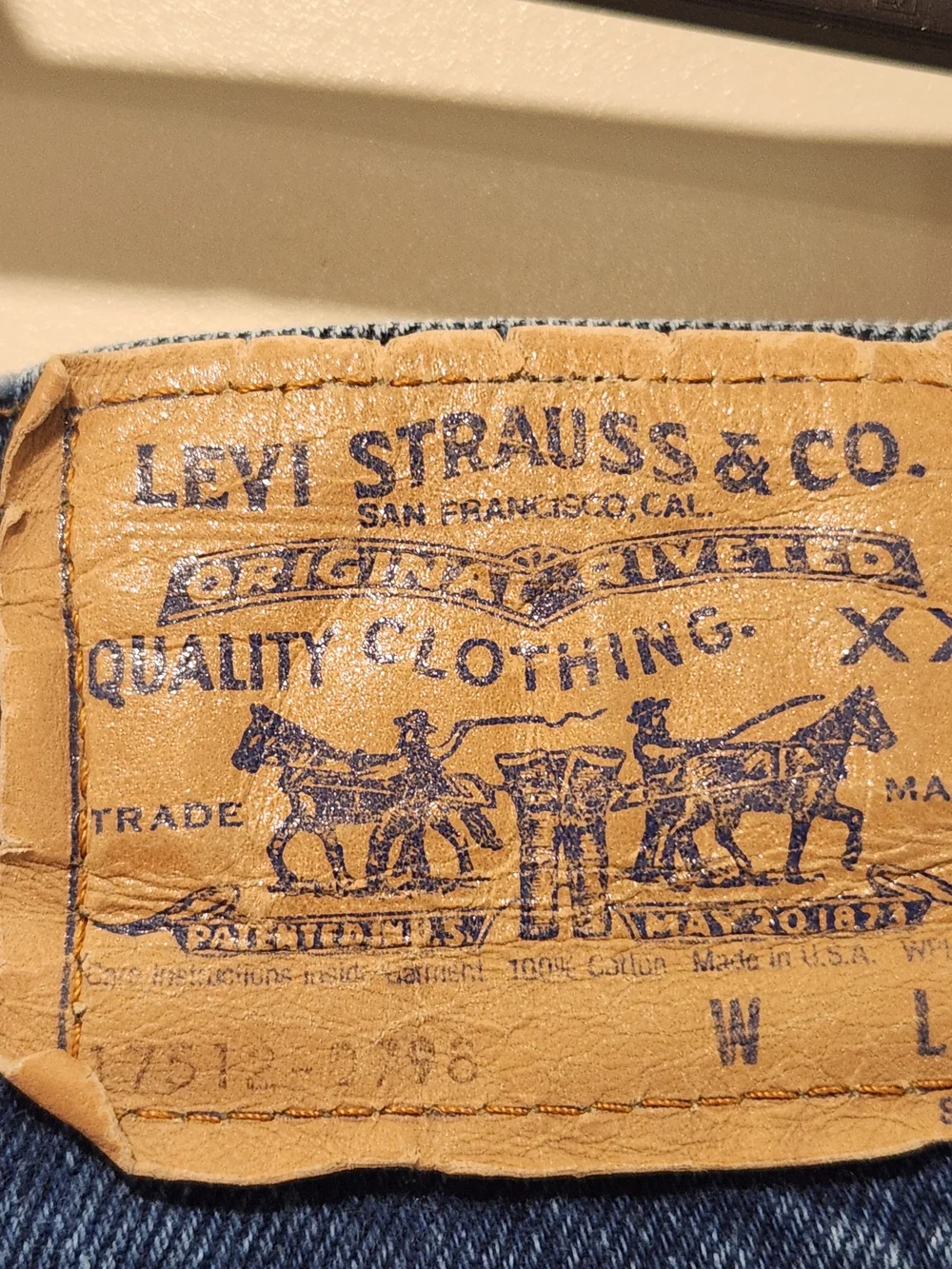 Vintage 90s Levi's Jeans Blue Label High Rise Taper Made in USA 26